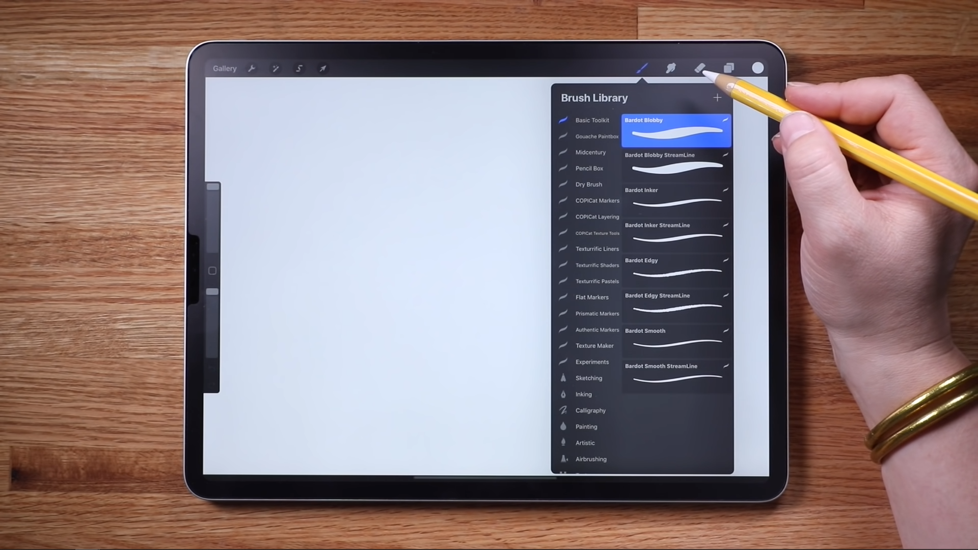 Quick Guide for How to Draw on Procreate in 2020 [video!] • Bardot Brush
